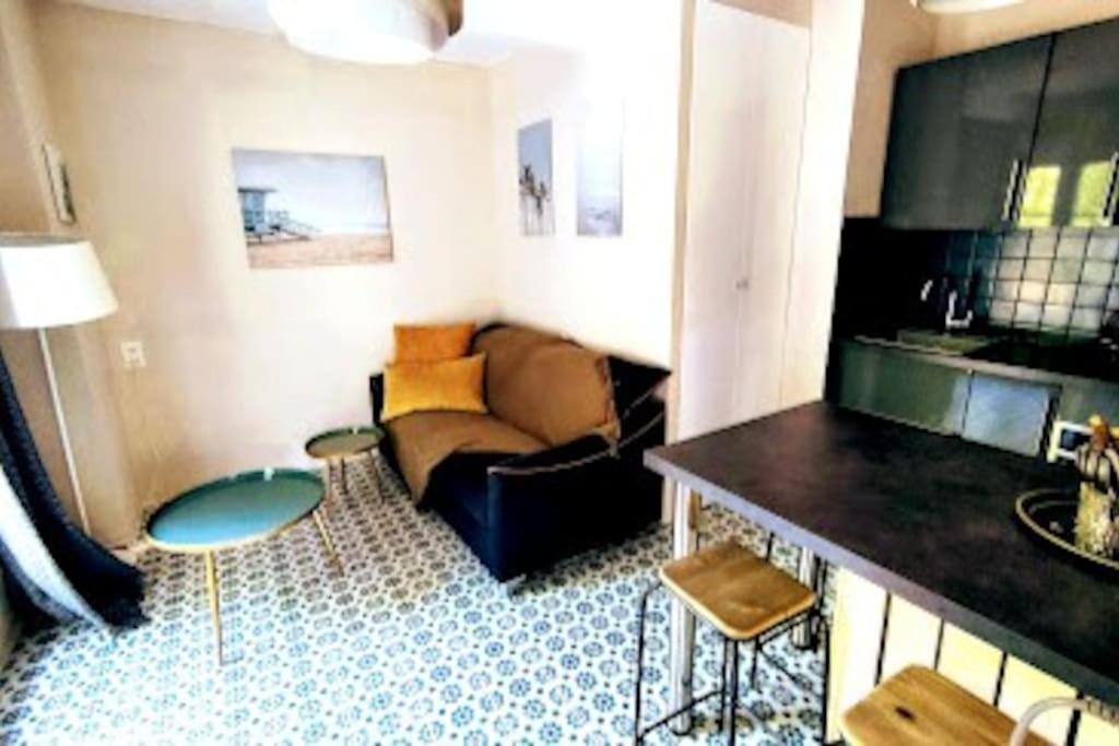 Maison De Charme A 200 Bord De Mer, Terrasse, Jardin- Lesclesdenicole Le Pradet Dış mekan fotoğraf